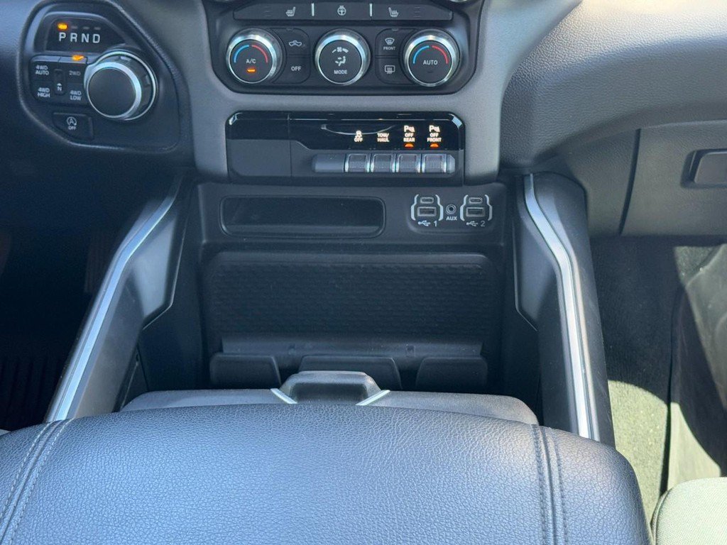 Used 2022 RAM 1500 Big Horn AWD/4WD image 17