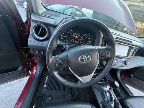 Used 2018 Toyota RAV4 Limited image 14