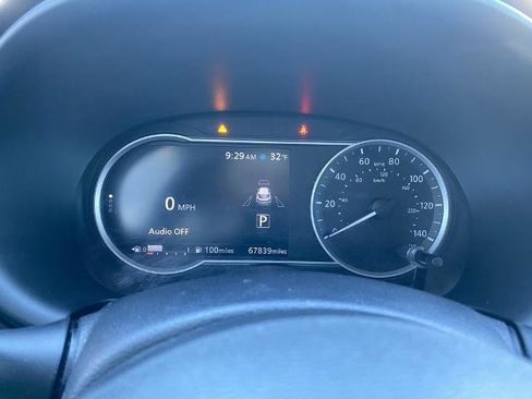 Used 2020 Nissan Kicks SR w/ SR Premium Package image 18