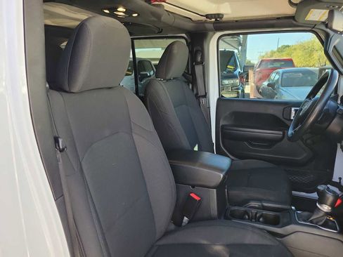 Used 2021 Jeep Wrangler Unlimited Sport image 14