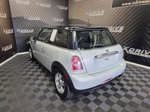 Used 2013 MINI Cooper Hardtop image 9
