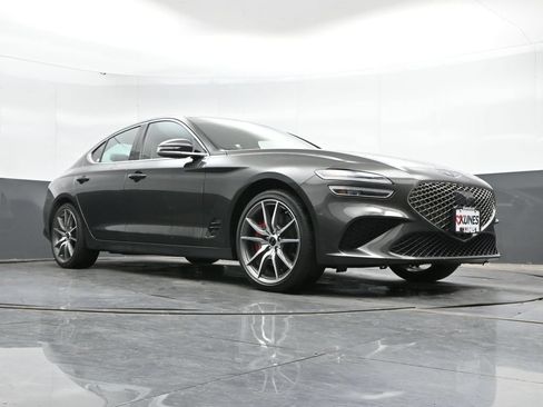 Used 2025 Genesis G70 2.5T AWD/4WD image 45
