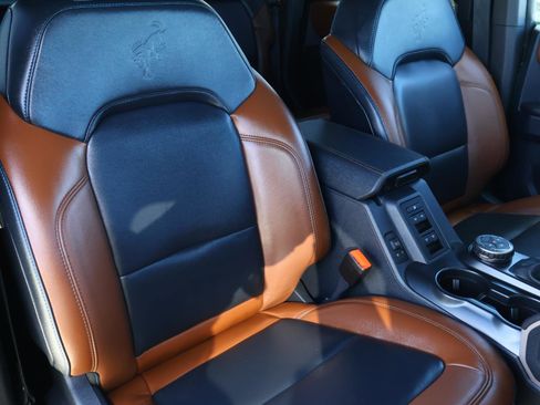 Used 2024 Ford Bronco Outer Banks image 17