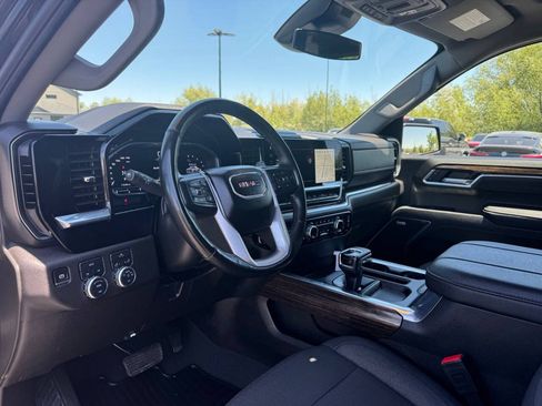 Used 2025 GMC Sierra 1500 Elevation w/ Preferred Package AWD/4WD image 16
