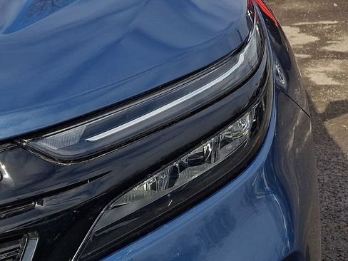 Used 2024 Chevrolet Equinox RS w/ RS Leather Package image 36