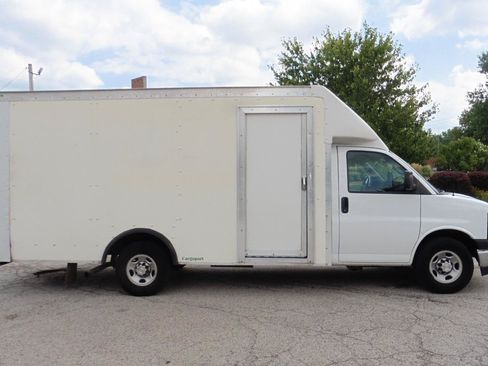 Used 2021 Chevrolet Express 3500 w/ Power Convenience Package RWD image 22