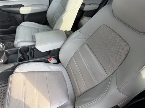 Used 2020 Honda CR-V EX-L image 16