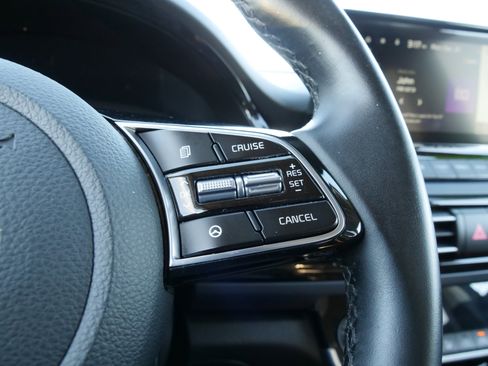 Used 2023 Kia Seltos S w/ Navigation Package image 22