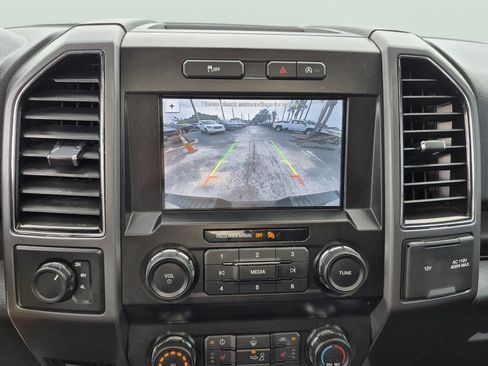 Used 2019 Ford F150 XLT w/ Equipment Group 302A Luxury AWD/4WD image 25