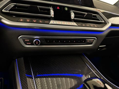 Used 2021 BMW X5 M50i image 33