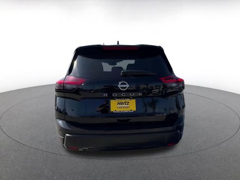 Used 2025 Nissan Rogue SV FWD image 12