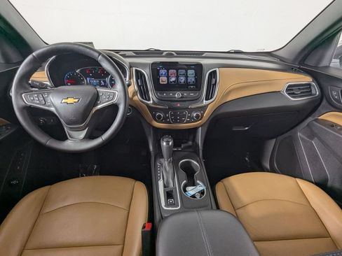 Used 2018 Chevrolet Equinox Premier FWD image 16