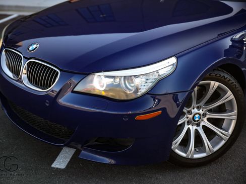 Used 2010 BMW M5 RWD image 5
