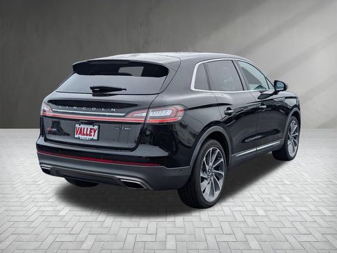 Used 2019 Lincoln Nautilus Reserve w/ Ultimate Package image 10