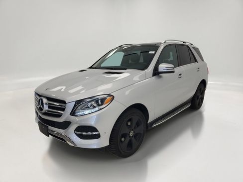 Used 2018 Mercedes-Benz GLE 350 4MATIC w/ Premium 1 Package image 3