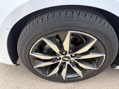 Used 2018 Chevrolet Malibu LT FWD image 5