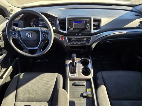 Used 2019 Honda Ridgeline Sport image 11