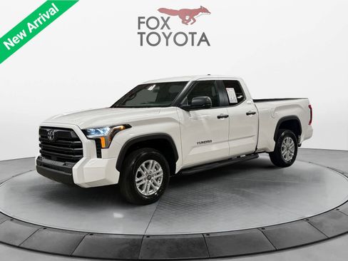 Used 2026 Toyota Tundra SR5 AWD/4WD image 1