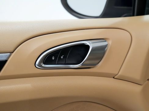 Used 2013 Porsche Cayenne AWD/4WD image 20