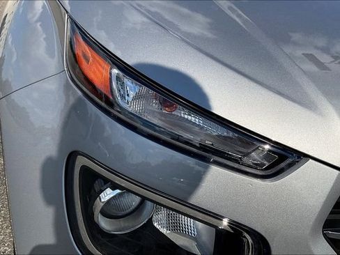 New 2025 Hyundai Venue SEL image 30