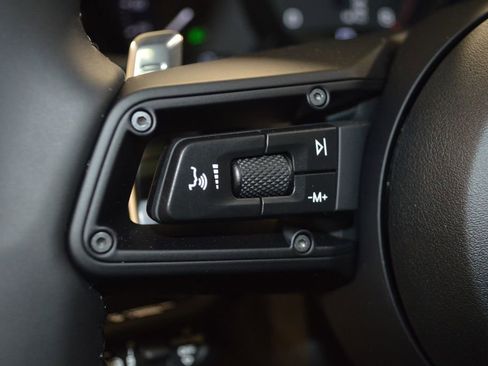 New 2026 Porsche Macan image 21