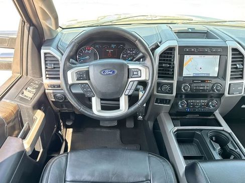 Used 2020 Ford F350 Lariat w/ Lariat Value Package AWD/4WD image 14
