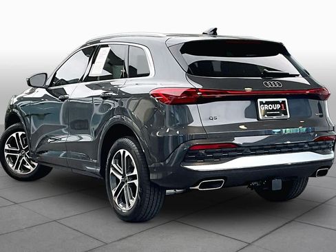 Certified 2025 Audi Q5 Premium AWD/4WD image 11