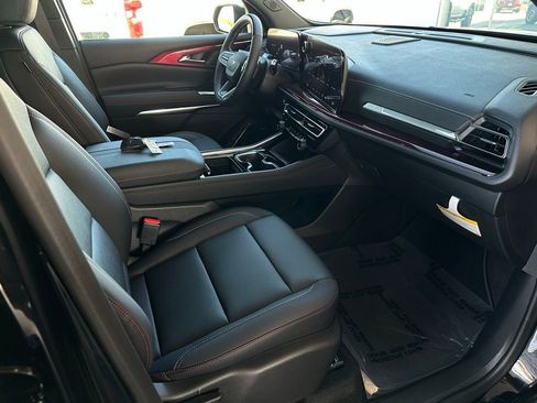 New 2026 Chevrolet Traverse Z71 image 16