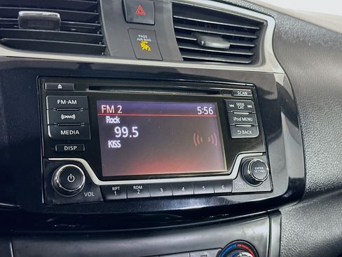 Used 2017 Nissan Sentra SV FWD image 19