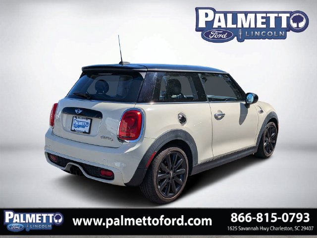 Used 2017 MINI Cooper S FWD image 3