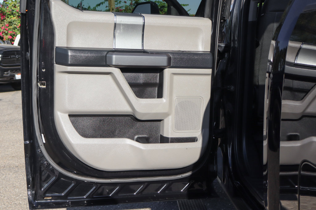 Used 2022 Ford F250 XLT w/ Black Appearance Package AWD/4WD image 45