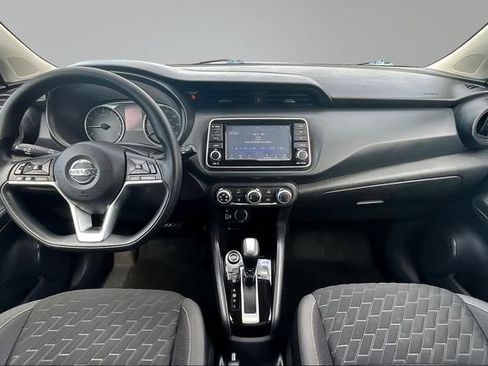Used 2021 Nissan Kicks S FWD image 7
