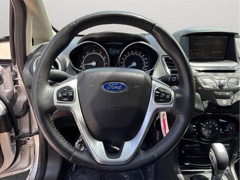 Used 2015 Ford Fiesta SE w/ Equipment Group 201A FWD image 19