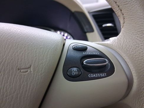 Used 2013 INFINITI JX35 FWD w/ Premium Pkg image 22