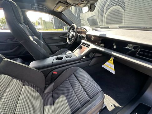 New 2026 Porsche Taycan RWD image 39