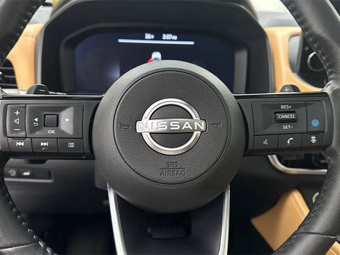 Certified 2023 Nissan Rogue Platinum w/ Platinum Premium Package image 16