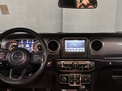 Used 2022 Jeep Wrangler Unlimited Sport AWD/4WD image 29