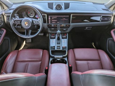 Used 2022 Porsche Macan image 20