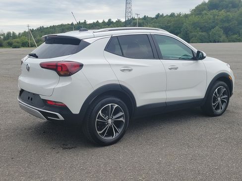 Used 2023 Buick Encore GX Select AWD/4WD image 5