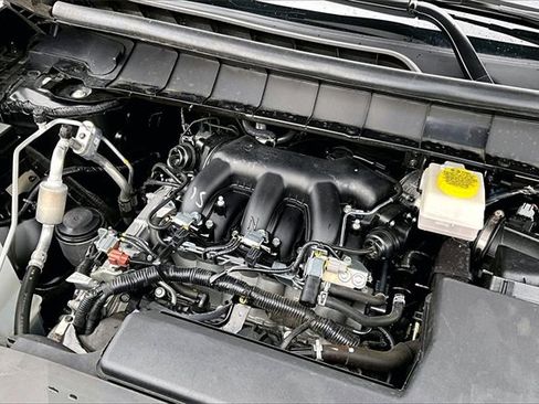 Certified 2025 Nissan Pathfinder SL image 32