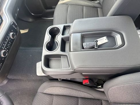 Used 2026 Chevrolet Silverado 1500 LT image 25