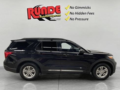 Used 2023 Ford Explorer XLT w/ Equipment Group 202A RWD image 6