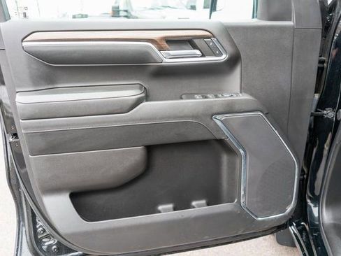 Used 2024 Chevrolet Silverado 1500 LT AWD/4WD image 16