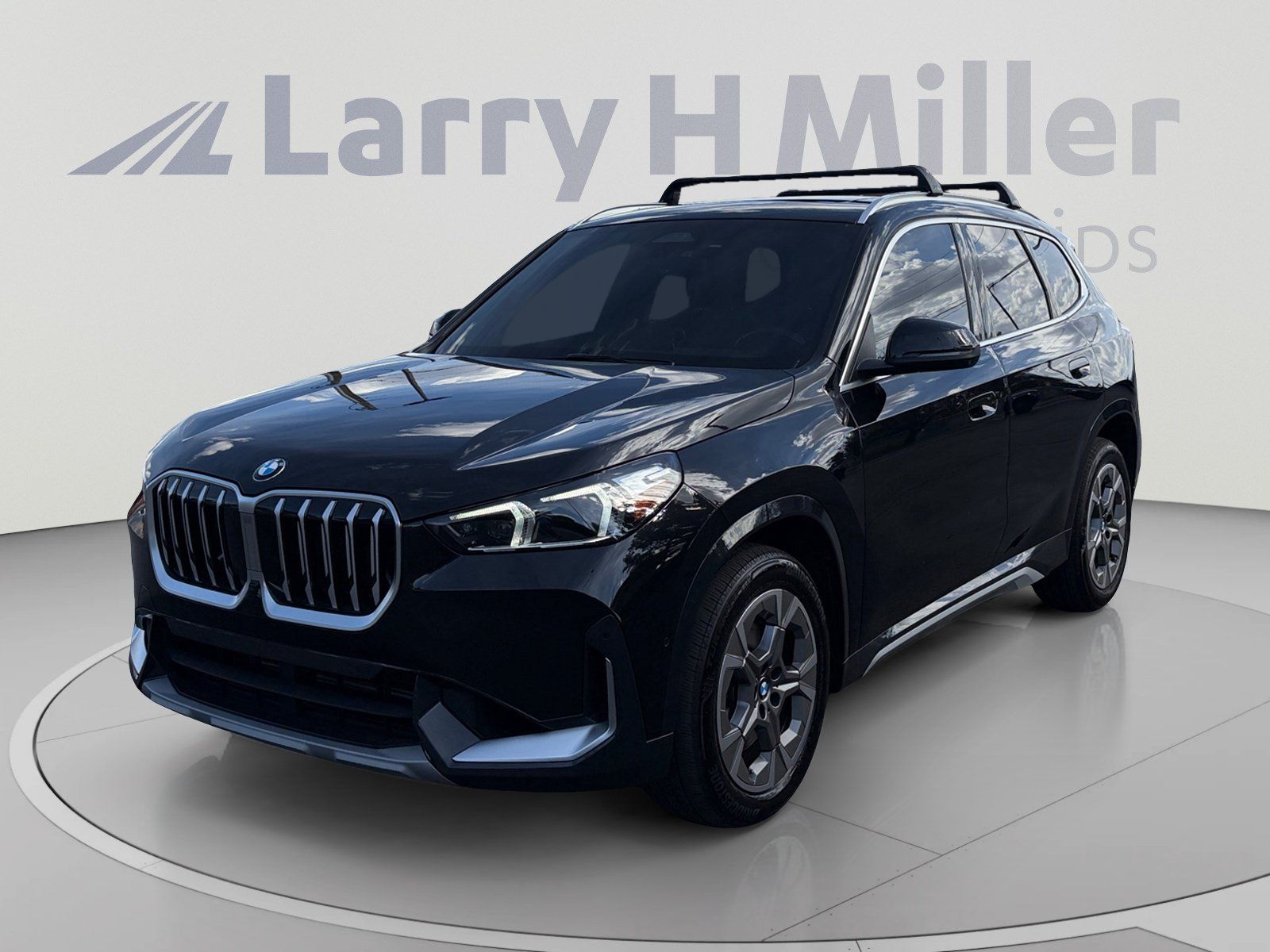 Used 2025 BMW X1 xDrive28i w/ Technology Package AWD/4WD image 1