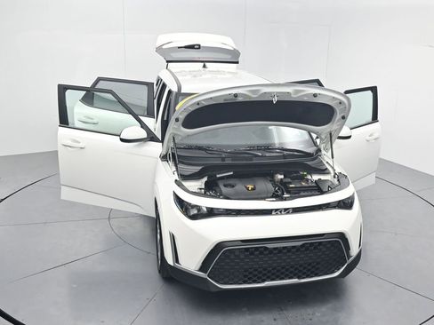 Certified 2025 Kia Soul LX w/ LX Technology Package FWD image 48