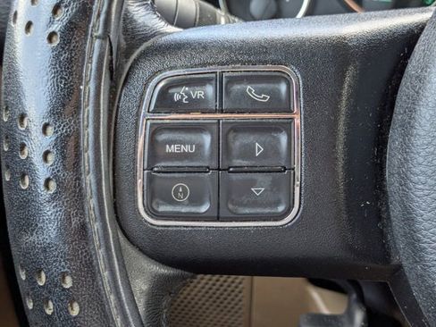 Used 2017 Jeep Wrangler Unlimited Sahara w/ Connectivity Group AWD/4WD image 24