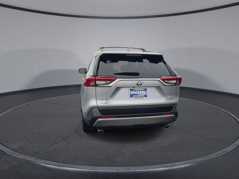 Used 2020 Toyota RAV4 Limited image 7