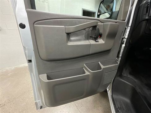 Used 2024 Chevrolet Express 2500 w/ Driver Convenience Package RWD image 9