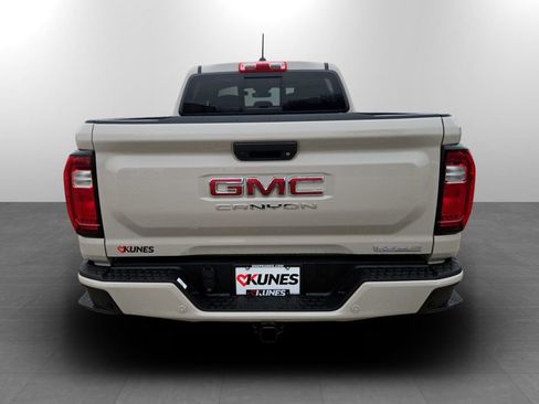 New 2026 GMC Canyon Elevation w/ Convenience Package image 8