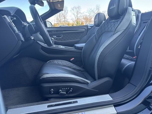 Used 2022 Bentley Continental GT AWD/4WD image 15